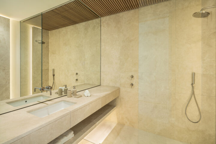 The Hills 8 - Modern Exclusive Villa with Stunning Sea Views