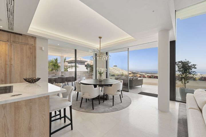 Grand View Marbella - Residencia Contemporánea en La Quinta