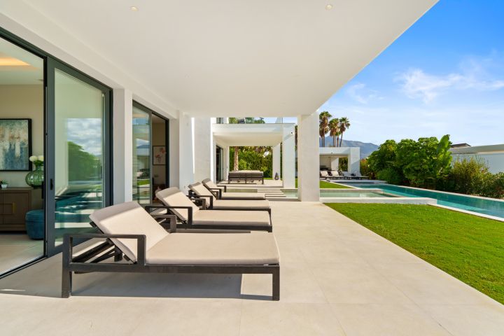 Villa Nova - Modern Residence with Amenities
