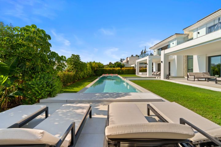 Villa Nova - Modern Residence with Amenities