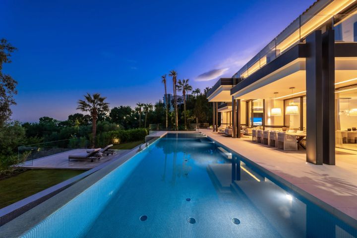 Villa Allure - Exquisite Villa in Cascada de Camoján