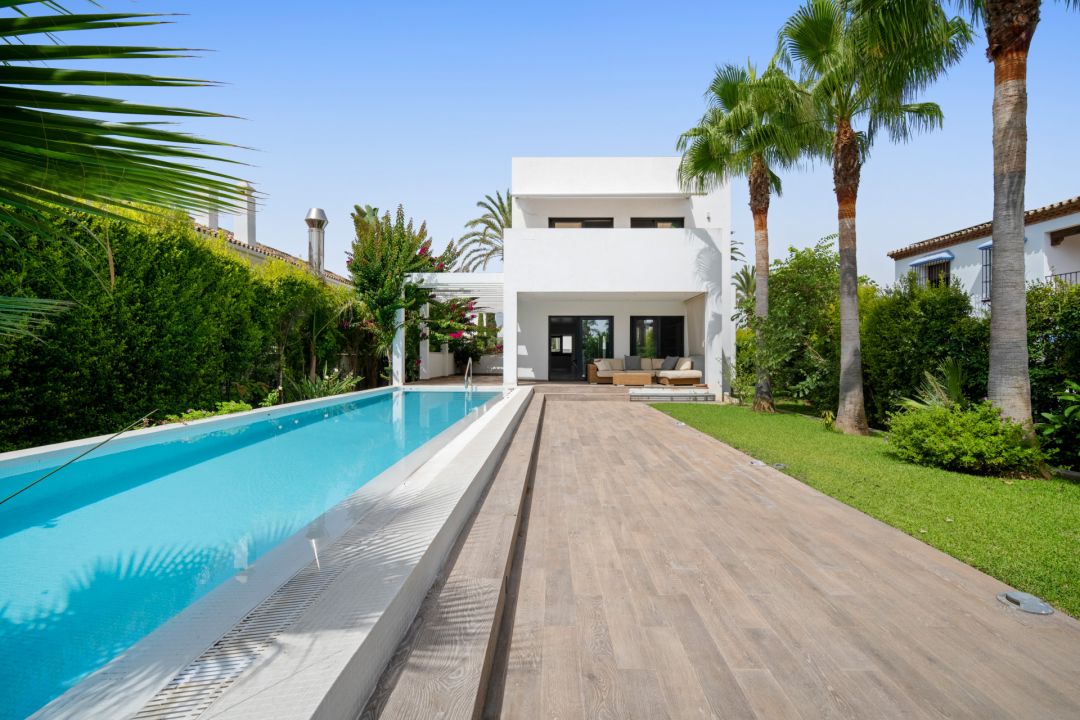 Marbesa 420 - Encantadora Villa en Segunda Línea de Playa