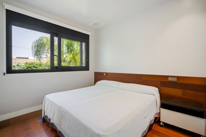 Marbesa 420 - Encantadora Villa en Segunda Línea de Playa