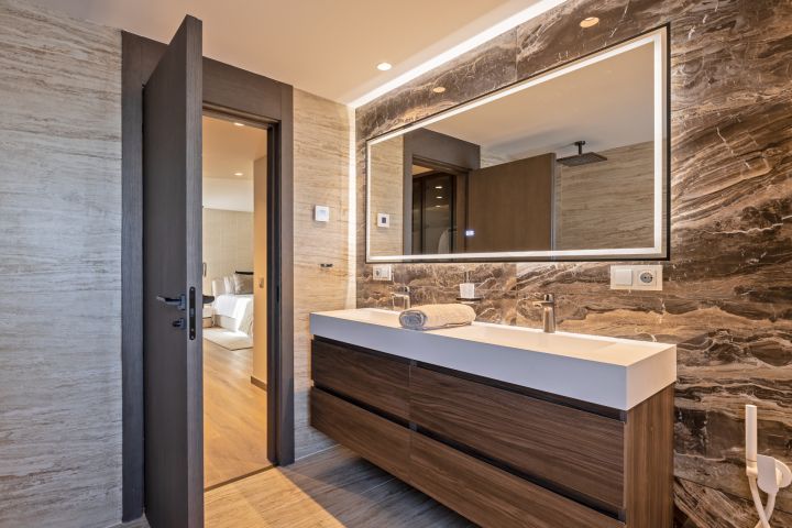 Banus Grande - Residencia Costera de Lujo
