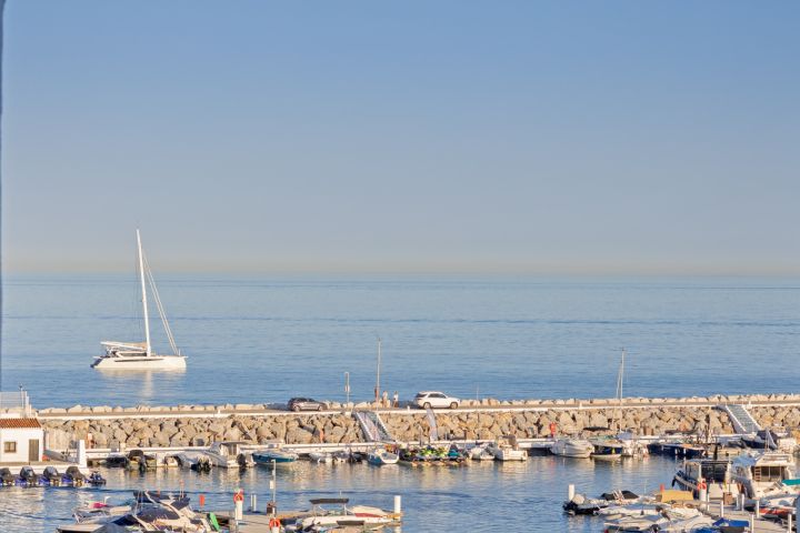 Banus Grande - Residencia Costera de Lujo