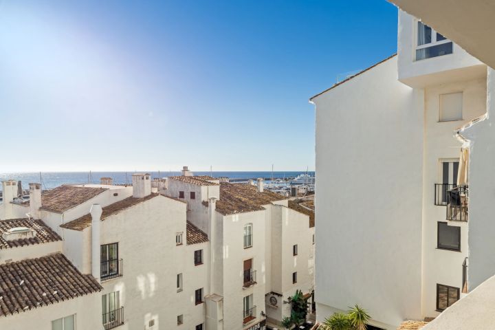 Banus Grande - Residencia Costera de Lujo