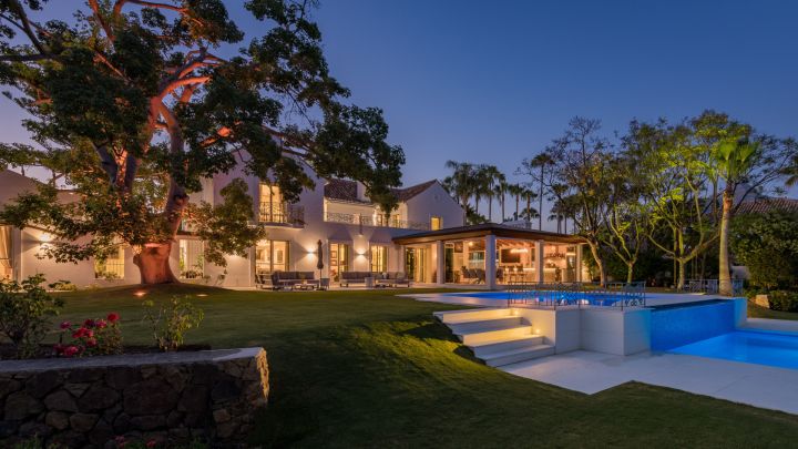 Villa Hermosa - Stunning Andalusian-Style Home in La Cerquilla