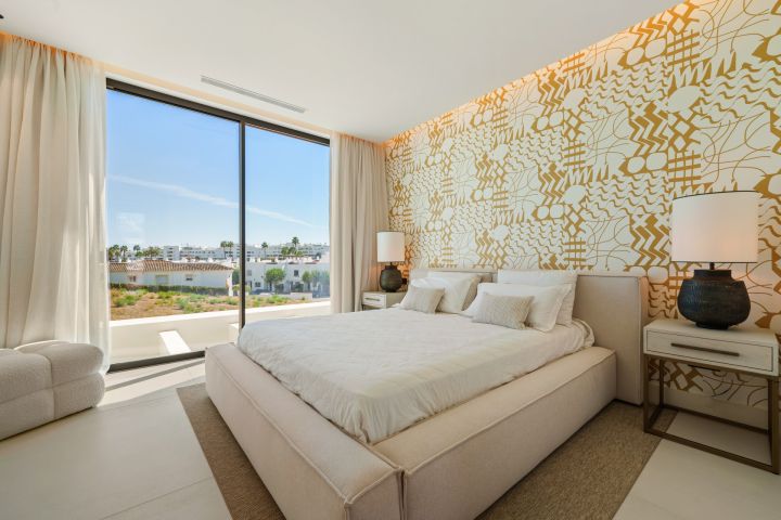 Linda Vista 289 - Modern Villa minutes from the Beach
