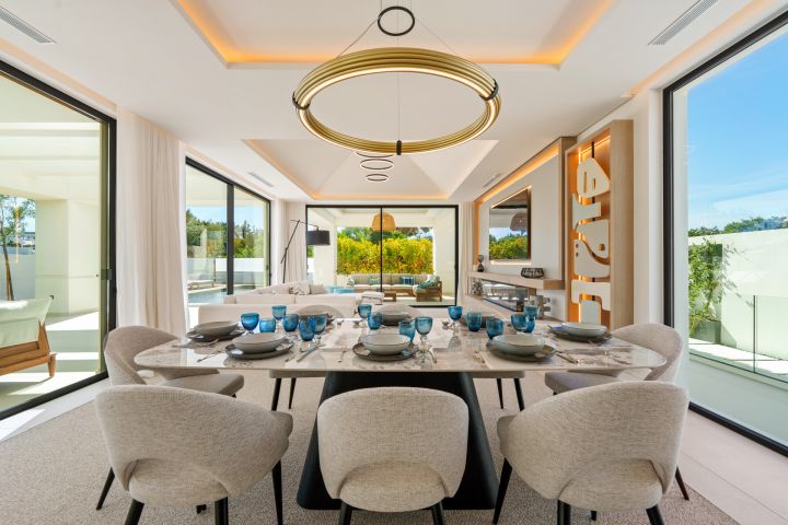 Linda Vista 289 - Modern Villa minutes from the Beach