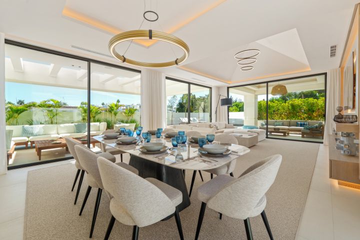 Linda Vista 289 - Modern Villa minutes from the Beach