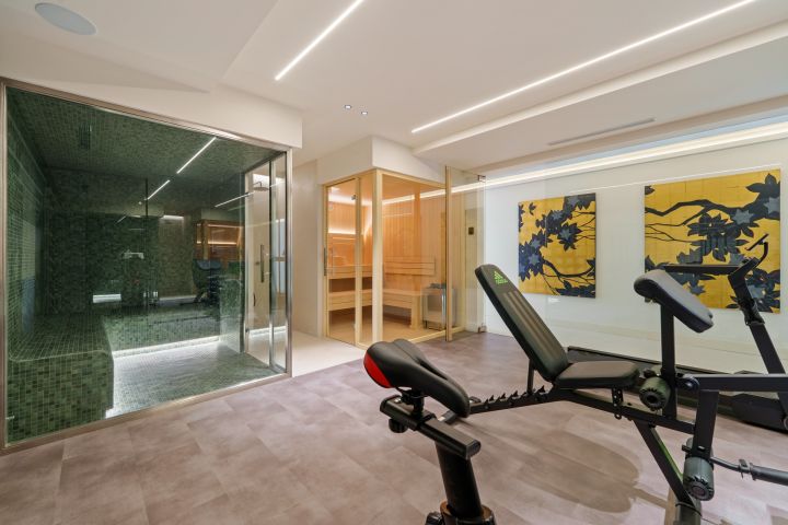 Linda Vista 289 - Modern Villa minutes from the Beach