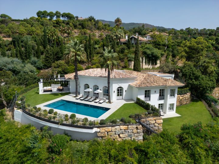 Villa Liora - Architecturally Designed Luxury Home in La Zagaleta
