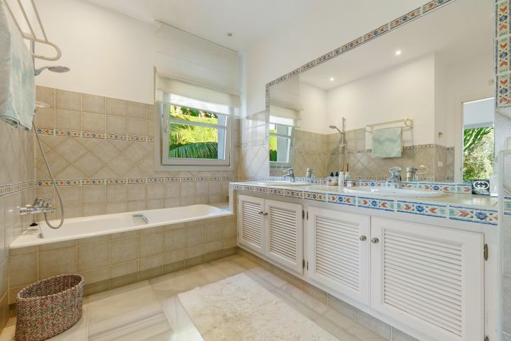 Albinoni 20 - Mediterranean Estate in Sierra Blanca