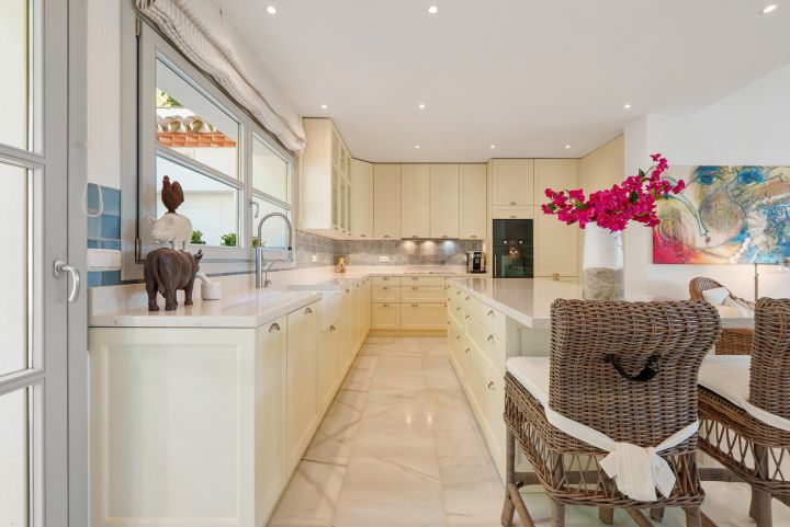 Albinoni 20 - Mediterranean Estate in Sierra Blanca
