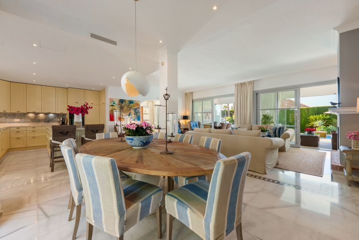 Albinoni 20 - Mediterranean Estate in Sierra Blanca