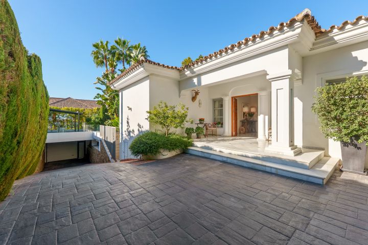 Albinoni 20 - Mediterranean Estate in Sierra Blanca