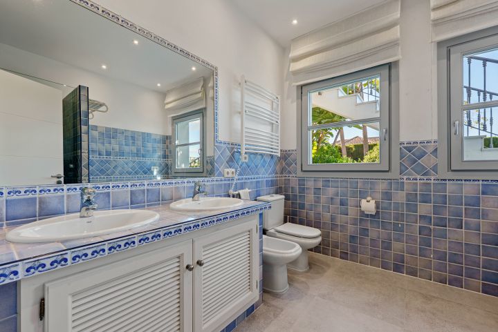 Albinoni 20 - Mediterranean Estate in Sierra Blanca