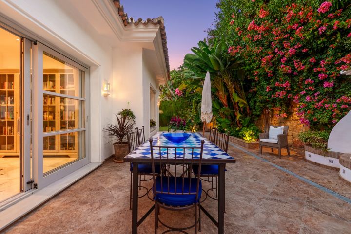 Albinoni 20 - Mediterranean Estate in Sierra Blanca