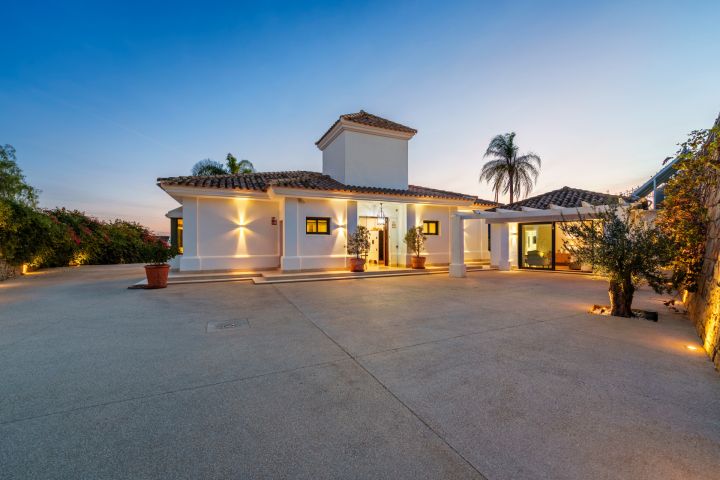 Villa La Perla - Stunning Villa in Nueva Andalucía
