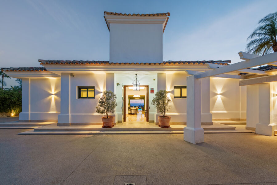 Villa La Perla - Impresionante villa en Nueva Andalucía