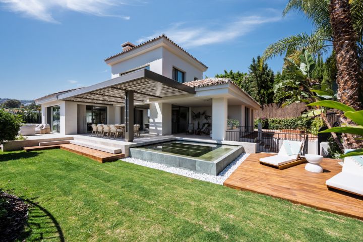Centauro 15 - Contemporary Elegance in Nueva Andalucía