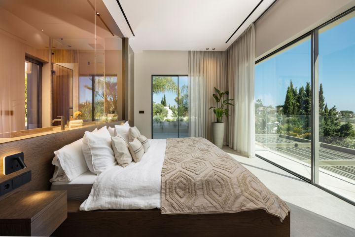 Centauro 15 - Contemporary Elegance in Nueva Andalucía