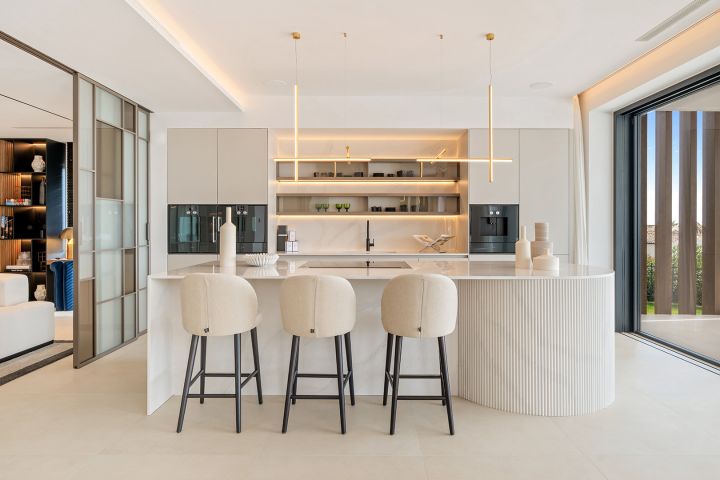 Villa George - Modern Luxury in Sierra Blanca, Marbella