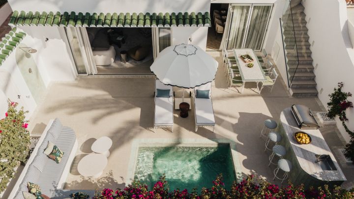 Oasis Club 10 - Elegant beachfront living on Marbella’s Golden Mile