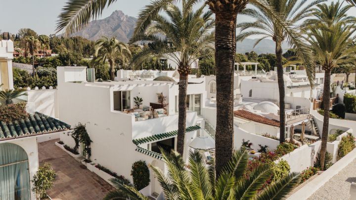 Oasis Club 10 - Elegant beachfront living on Marbella’s Golden Mile