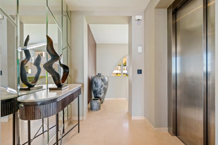 Nine Lions 331 - Stunning Duplex Penthouse
