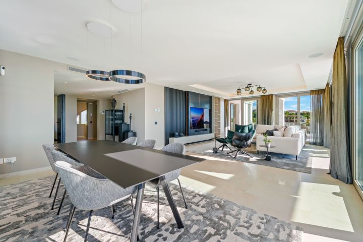 Nine Lions 331 - Stunning Duplex Penthouse