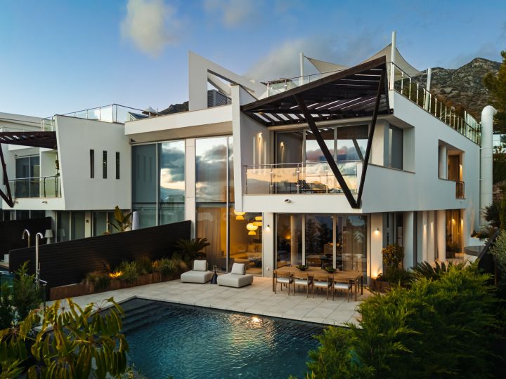 Meisho Hills 205 - Stunning Home in Prime Location