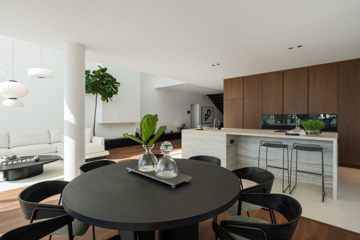 Meisho Hills 205 - Stunning Home in Prime Location