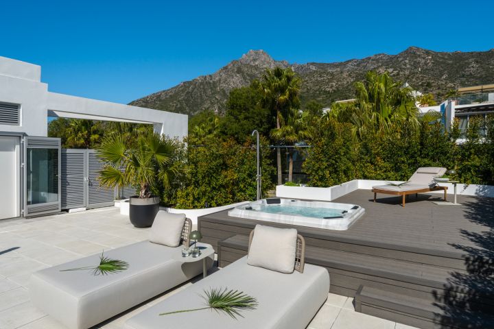 Meisho Hills 205 - Stunning Home in Prime Location
