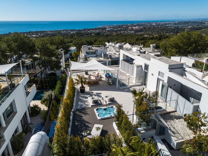 Meisho Hills 205 - Stunning Home in Prime Location