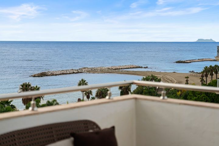 Andalucia del Mar 507 - Beachfront Apartment in Puerto Banús