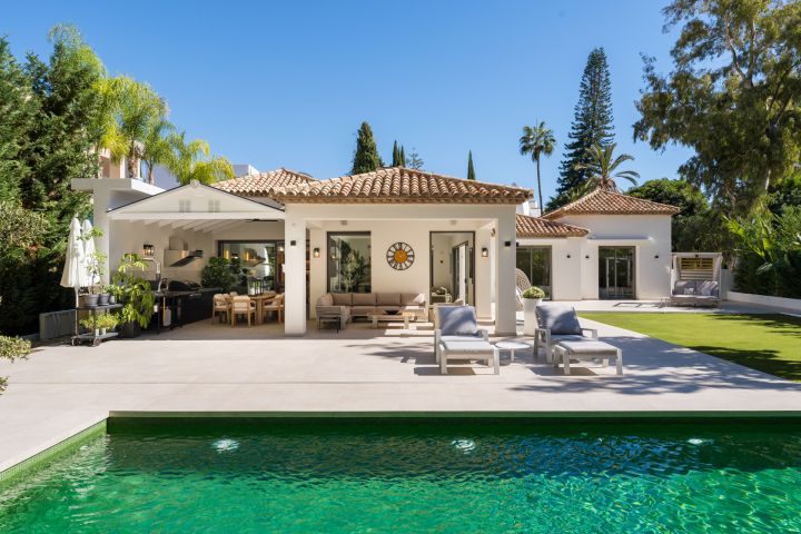 Villa Camelia - Contemporary Elegance in La Cerquilla, Nueva Andalucía