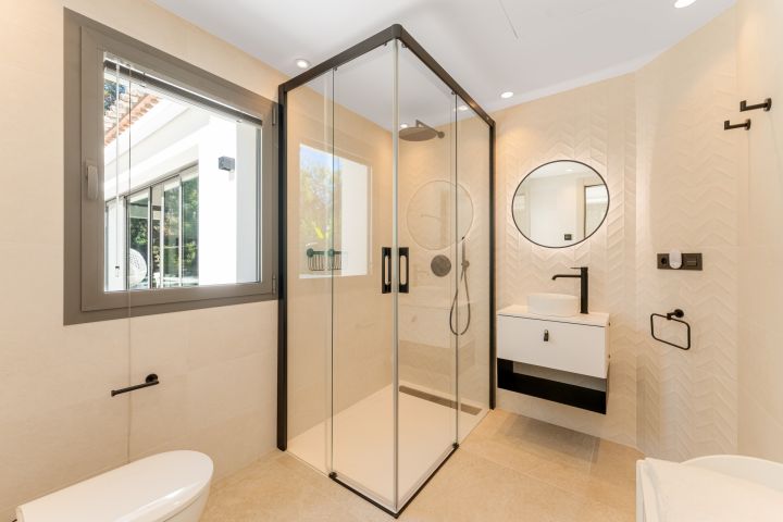 Villa Camelia - Elegancia contemporánea en La Cerquilla, Nueva Andalucía