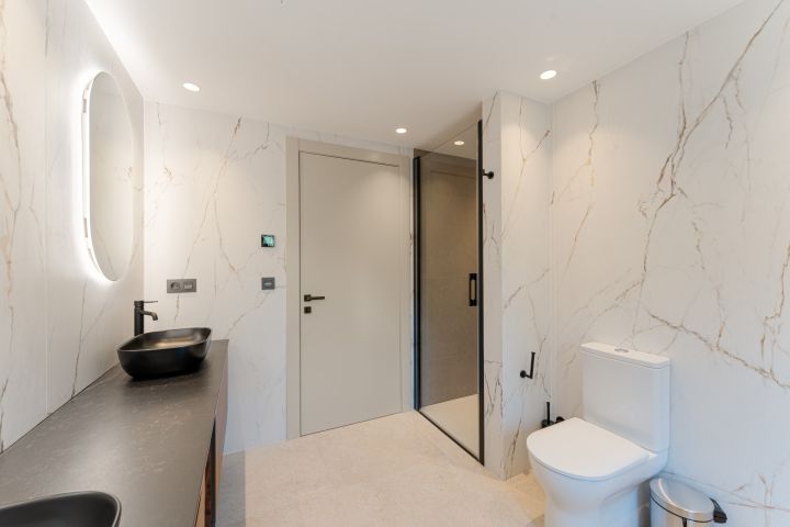 Villa Camelia - Elegancia contemporánea en La Cerquilla, Nueva Andalucía