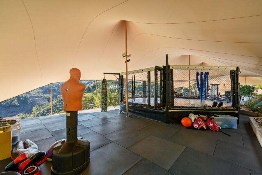Madroñal 72 - Villa de luxe en colline avec salle de sport extérieure
