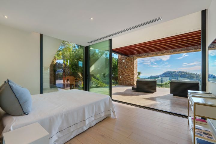 Madroñal 72 - Luxury Hillside Villa with Outdoor Gym