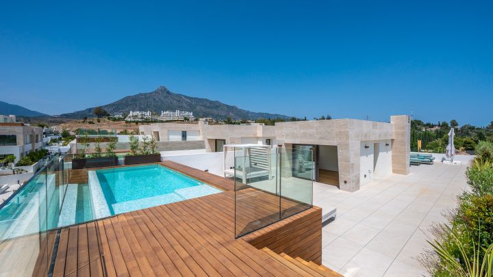 Epic Penthouse - Elegant Residence on the Golden Mile