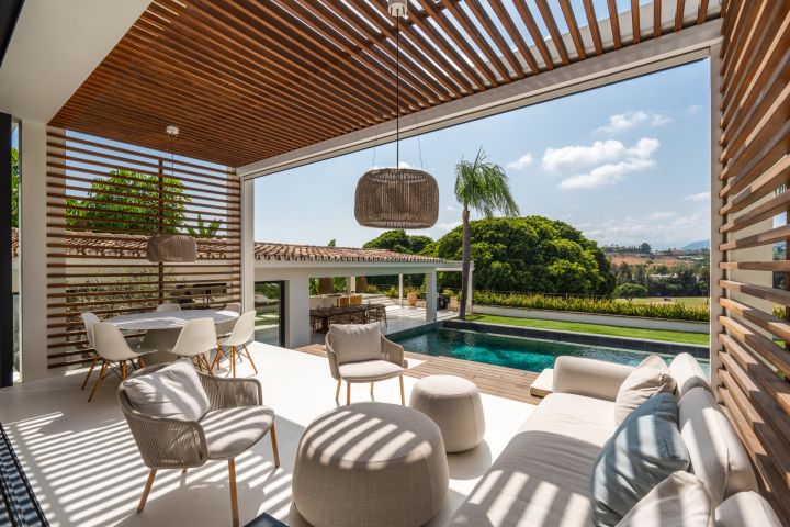 Orion 53 - Exclusive Front-Line Golf Villa in Nueva Andalucía