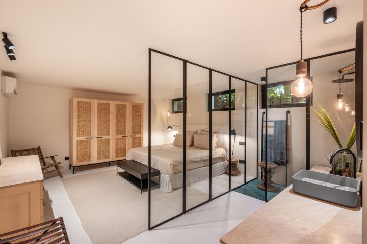 Orion 53 - Exclusive Front-Line Golf Villa in Nueva Andalucía