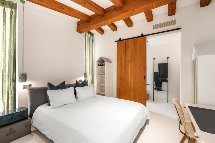 Orion 53 - Exclusive Front-Line Golf Villa in Nueva Andalucía