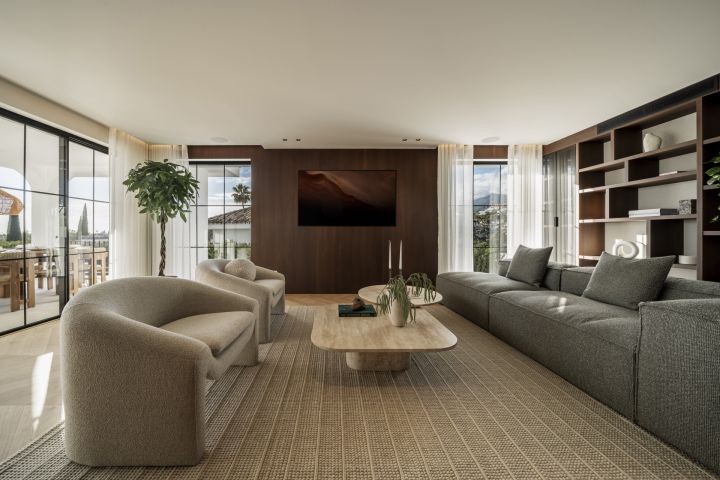 Auriga 13 - Newly Renovated Home with Sea and Golf Views