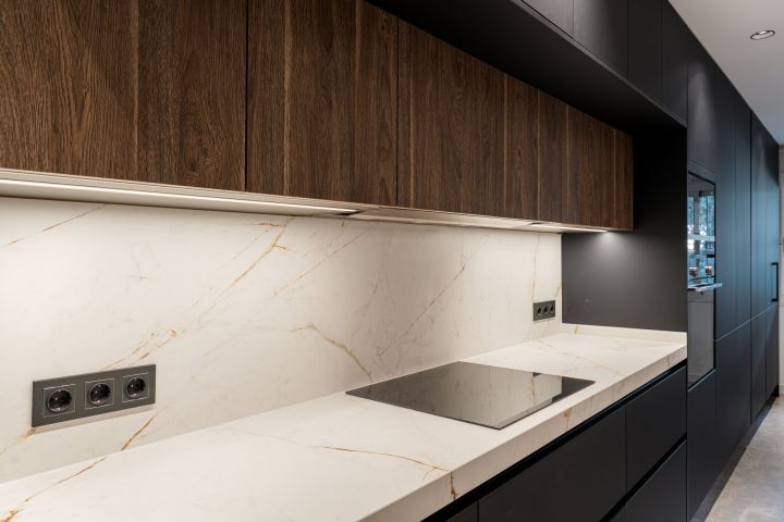 Montebello Apartment - Elegant Three-Bedroom Home