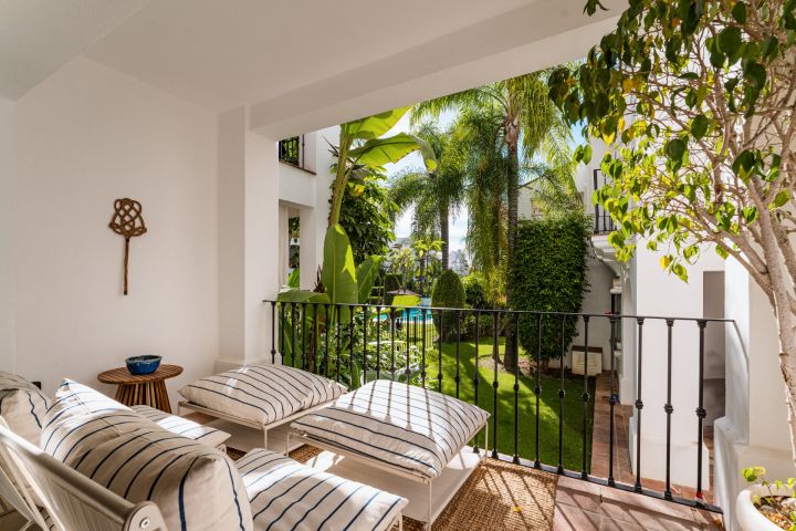 Montebello Apartment - Elegant Three-Bedroom Home