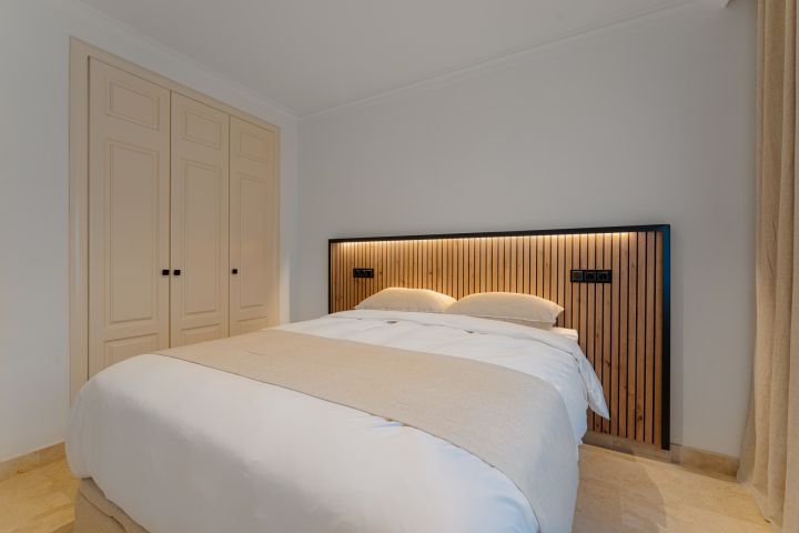 Montebello Apartment - Elegant Three-Bedroom Home