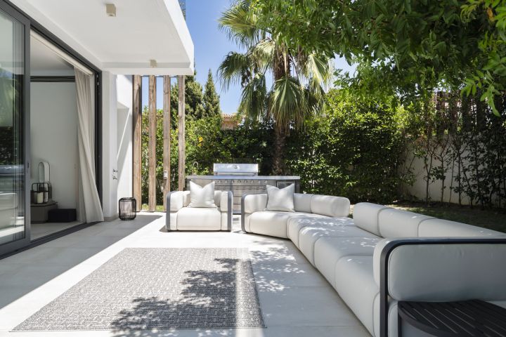 Arboleda - Contemporary Villa in Estepona